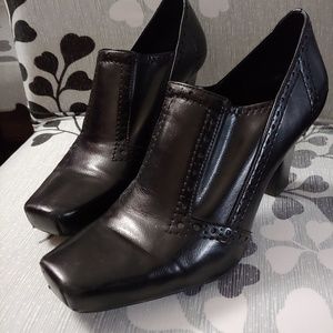 Black booties ankle boots